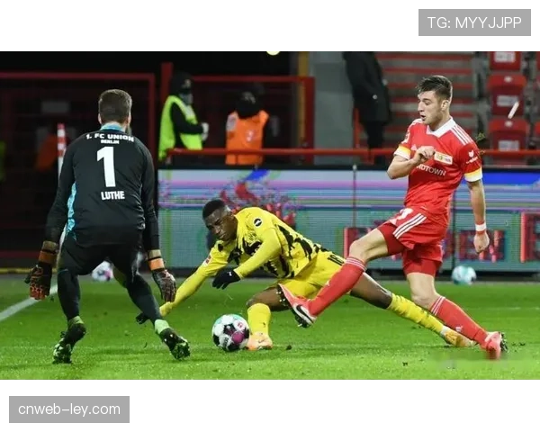 沃尔夫斯堡2-1客胜柏林联合，后者刚迎德甲首位女性主教练埃塔